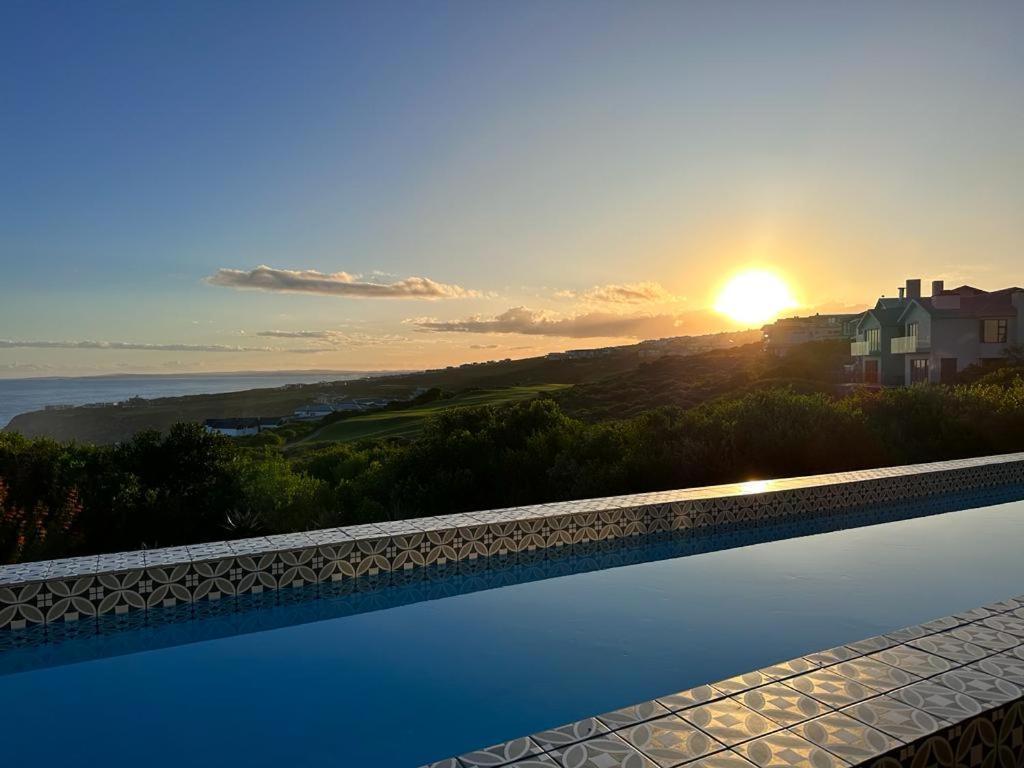 Luxury Home Located On Pinnacle Point Golf Estate Mossel Bay Exterior foto